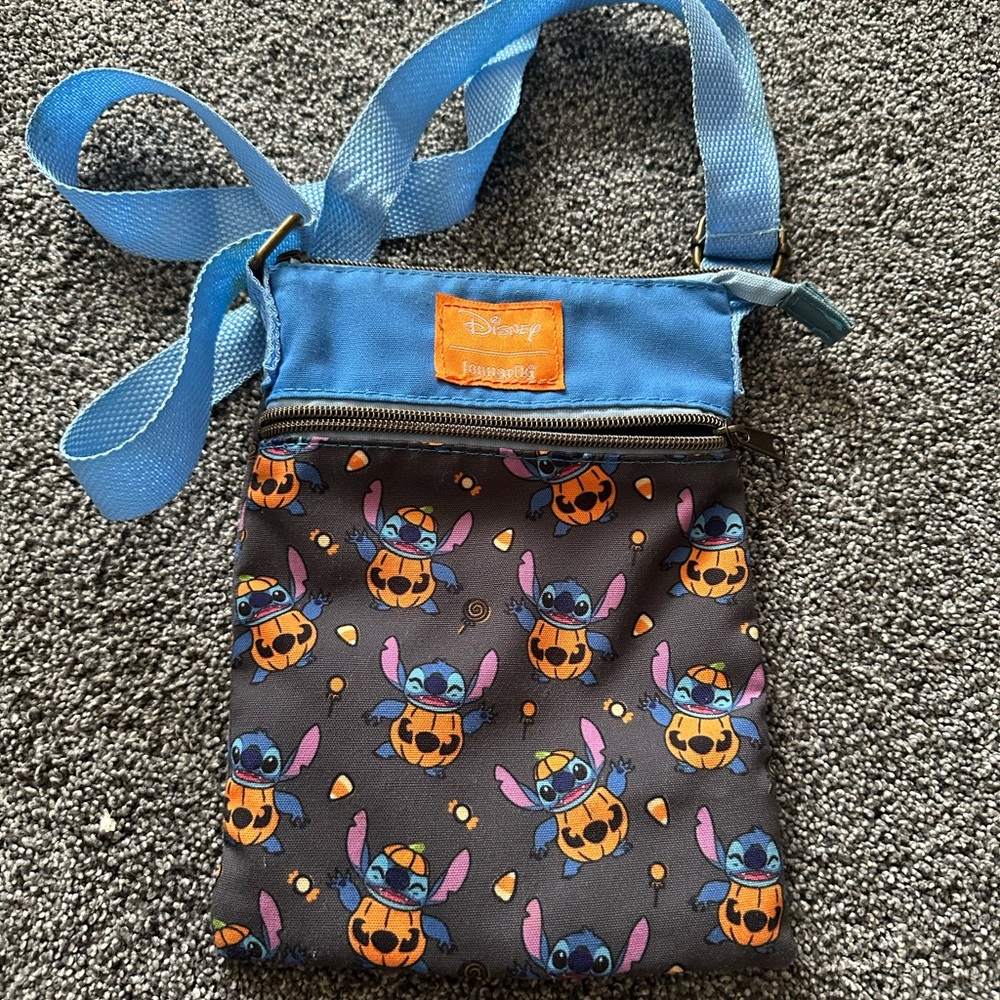 Disney Loungefly Halloween Stitch Passport Crossbody *See Description *